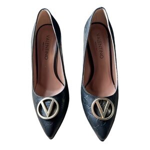 Valentino pumps,brand new,Excellent condition! Ready to Rock in black and gold?